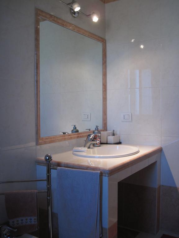 Sweet Sardinia Apartment R2968 Elmas 객실 사진